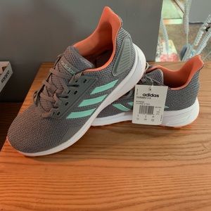 NIB. Girls Adidas Duramo 9K